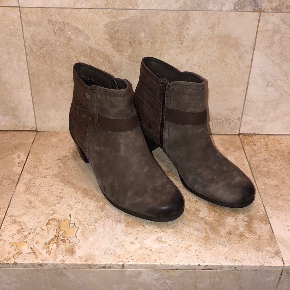 Rockport Cobb Hill Rashel Buckle Boots